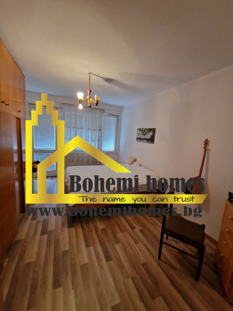 Продажба на Двустаен Апартамент с потенциал за преустройство в Тристаен в Каменица 2 | Пловдив - 0