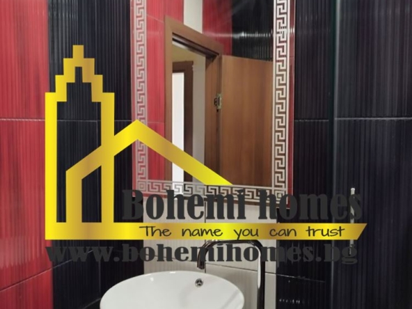 Продавам 3-стаен Апартамент с 4-ри отделни помещения, Напълно саниран, Реална квадратура, Пловдив/Тракия - 0