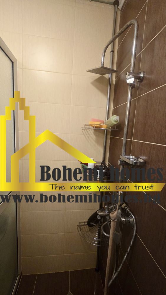 Продава Ексклузивно Двустаен Обзаведен Апартамент в Кючук Париж/Пловдив - 0