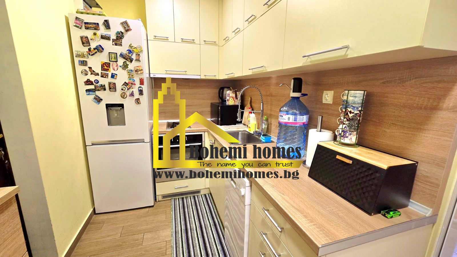 Продава Ексклузивно Двустаен Обзаведен Апартамент в Кючук Париж/Пловдив - 0