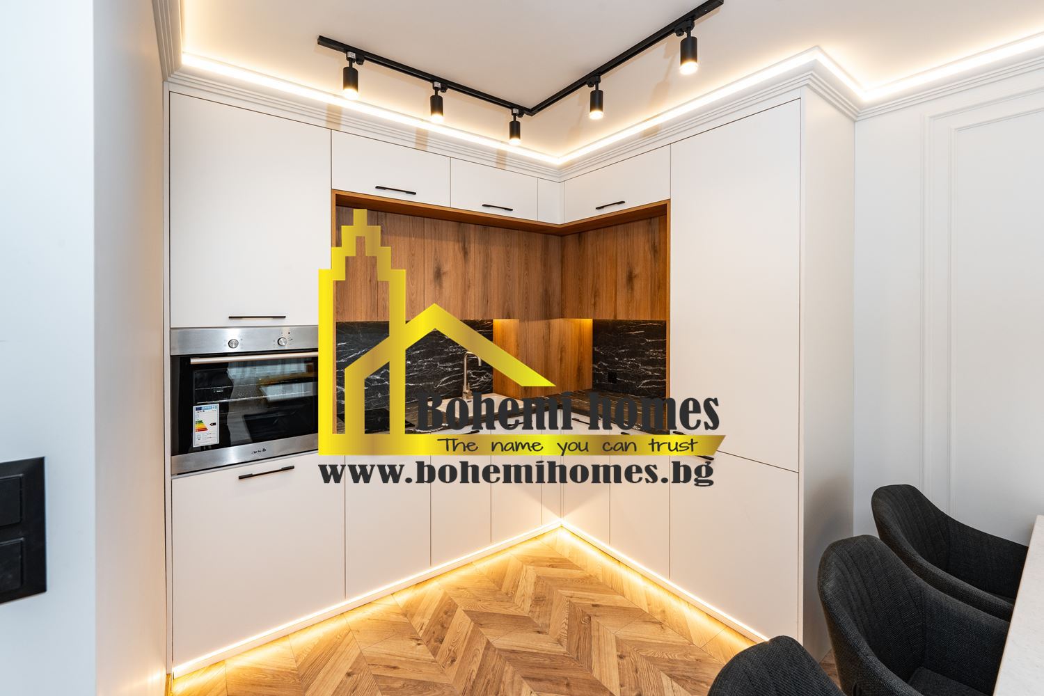 Чисто Нов Дизайнерски Обзаведен Двустаен Апартамент в Южен | Пловдив - 0