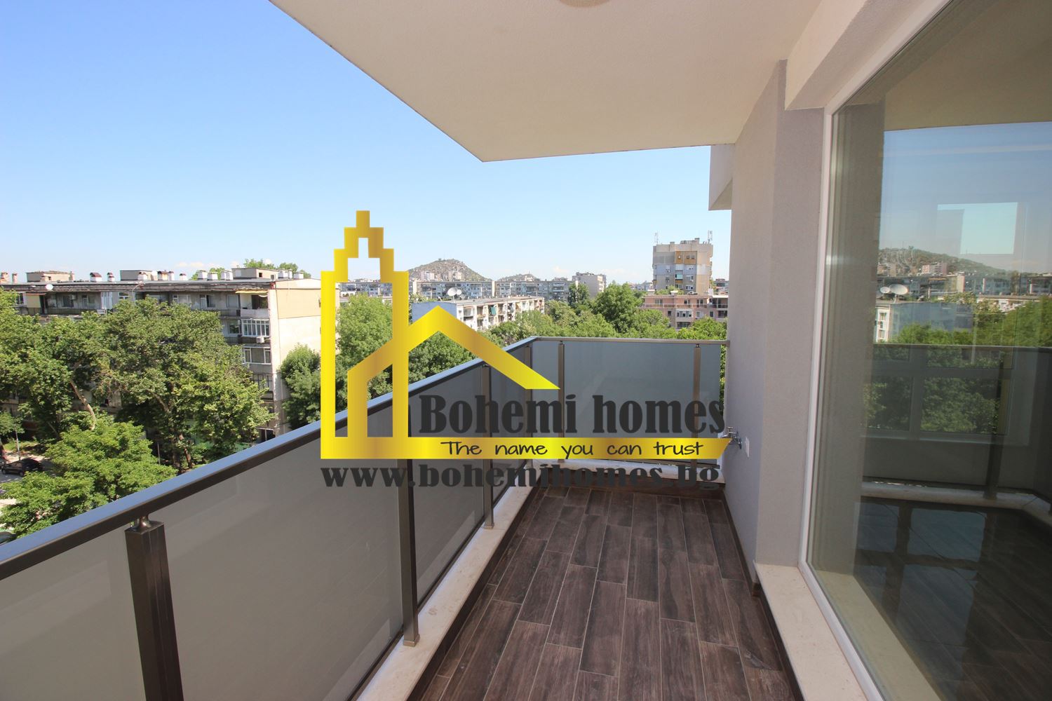 Нов Четиристаен Апартамент До Ключ с Два Гаража в Кючук Париж | Пловдив - 0