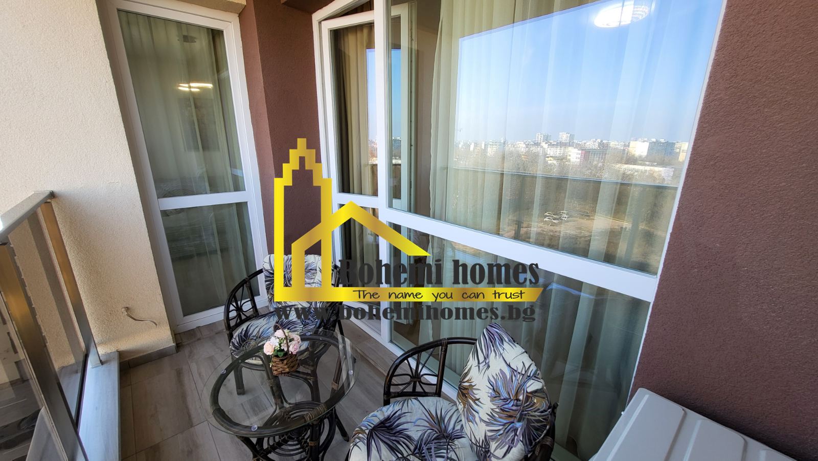 Продава Луксозен Двустаен Апартамент До Кауфланд в Кючук Париж | Пловдив - 0