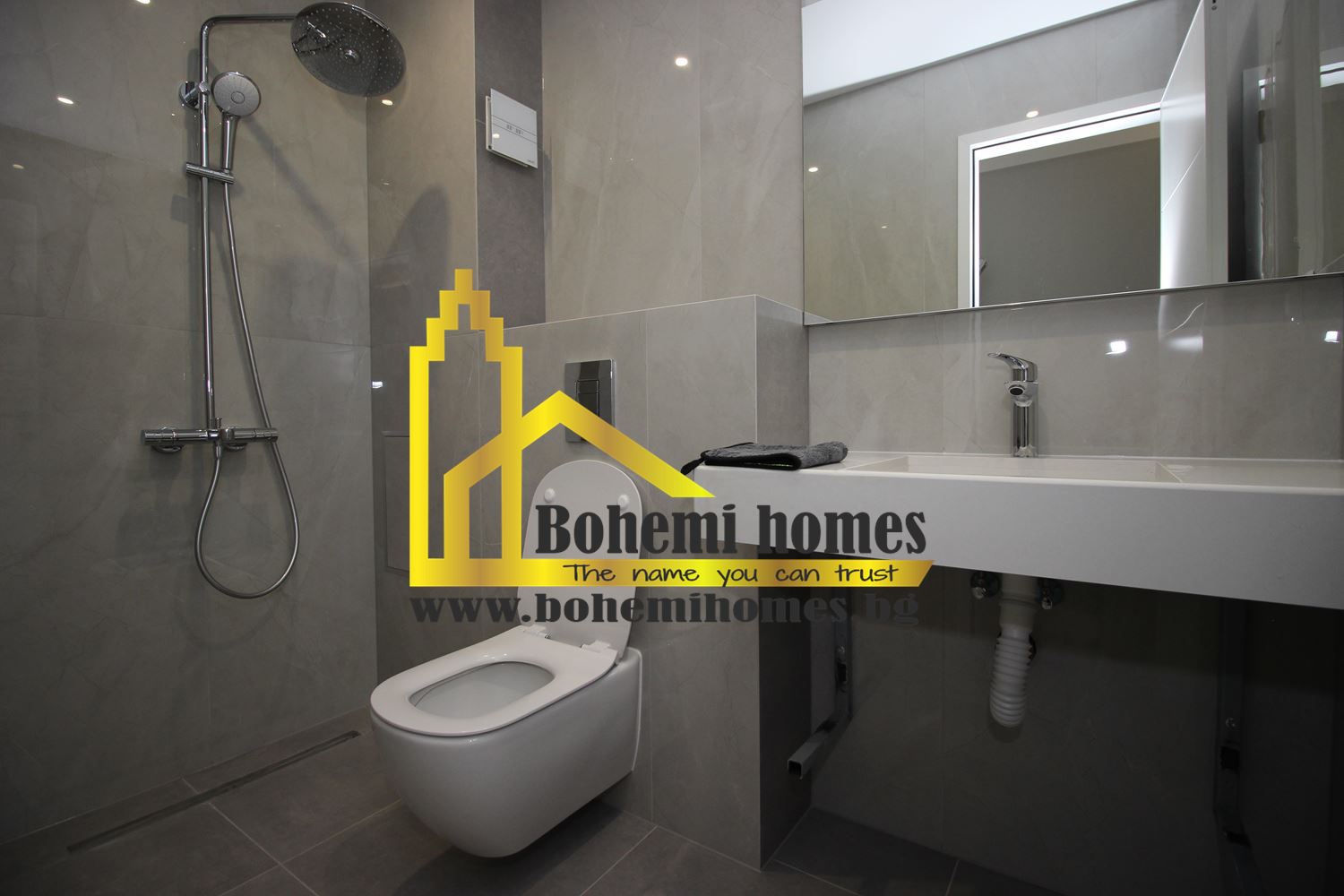 Нов Четиристаен Апартамент До Ключ с Два Гаража в Кючук Париж | Пловдив - 0