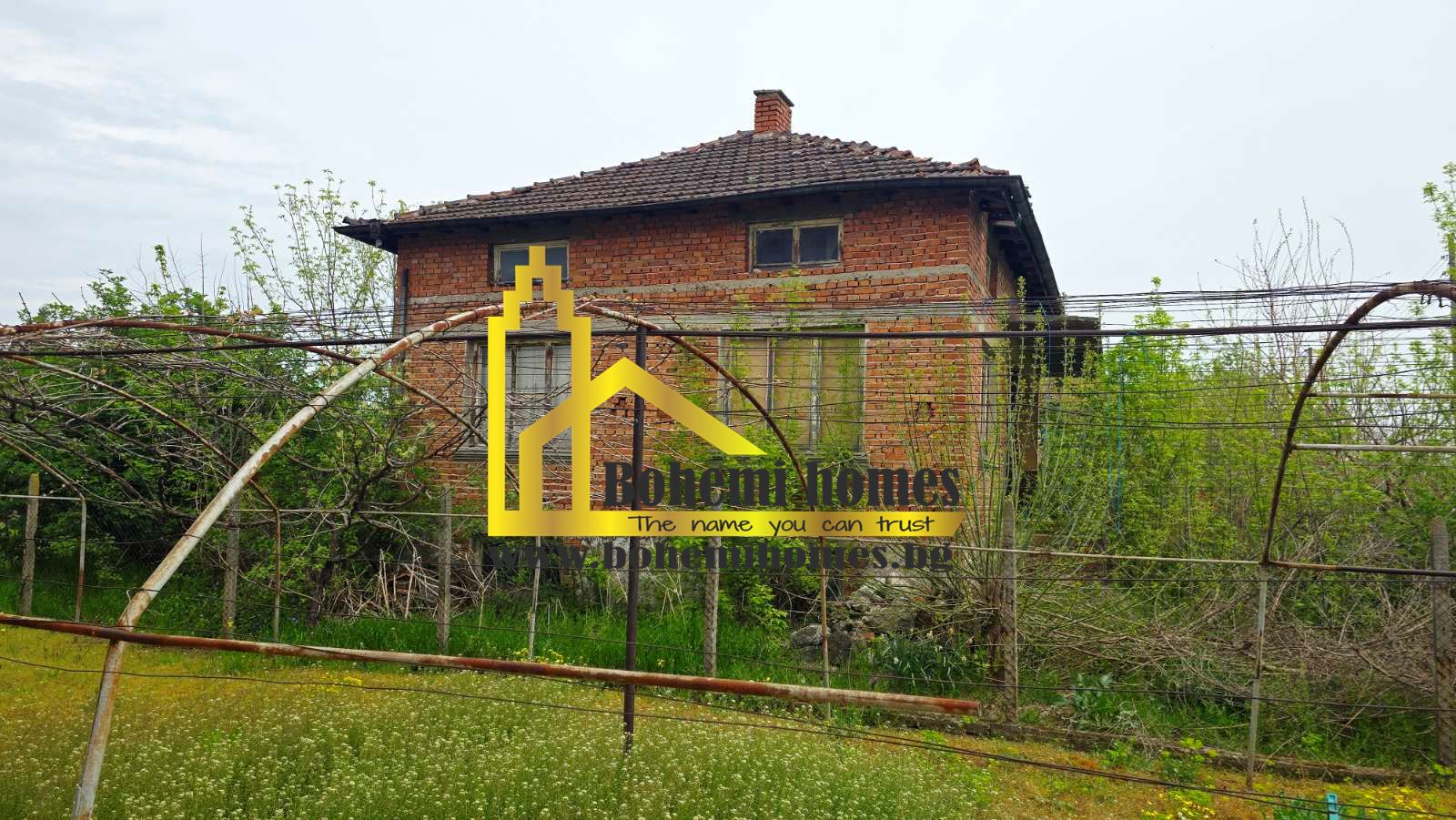 Продава Масивна Къща с Двор до Гарата в с.Поповица(Община Садово),Област Пловдив - 0