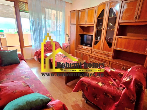 Продава Двустаен Апартамент с Три Помещения и Голяма Тераса в Кючук Париж | Пловдив - 0