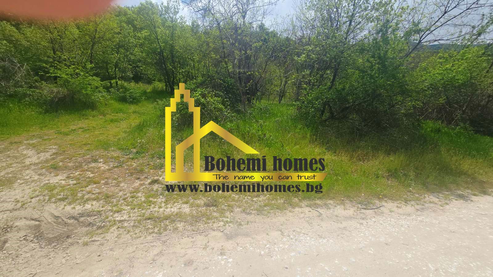 Продавам 1550 кв.м УПИ в с.Храбрино до Река и Гора на 10 километра от Пловдив - 0